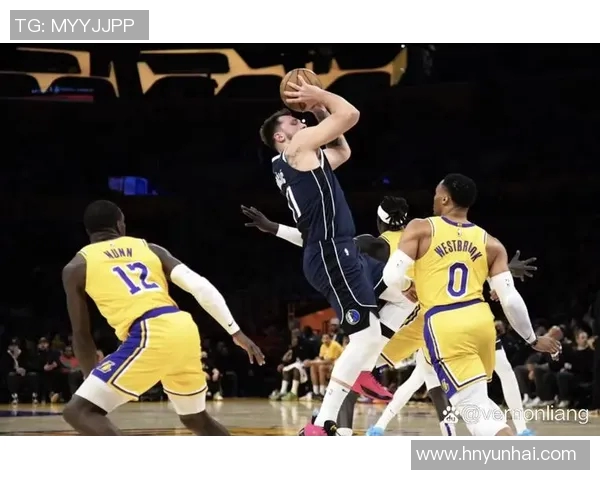 2014年步行者与国王对决回顾精彩瞬间与赛季亮点分析 2014年步行者与国王对决回顾精彩瞬间与赛季亮点分析