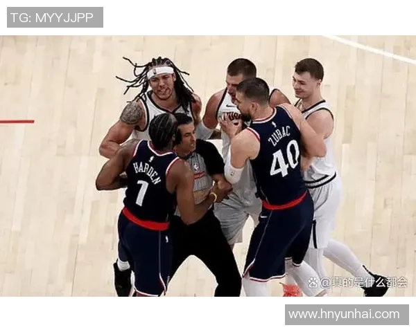 快船与勇士激战回顾NBA精彩录像重温赛场巅峰对决