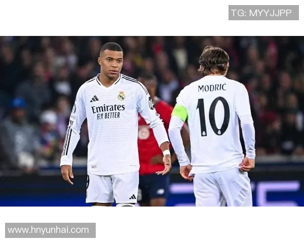 戴维斯与姆巴佩的巅峰对决谁能在绿茵场上书写传奇新篇 戴维斯与姆巴佩的巅峰对决谁能在绿茵场上书写传奇新篇