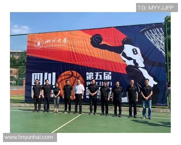 成都篮球队技术揭秘：从战术到训练全方位解析篮球巨献的背后故事